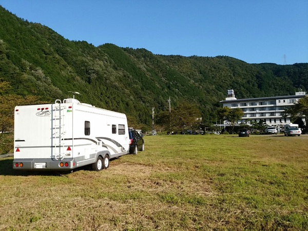 車中泊 駐車場に泊まって温泉に入ろう 湯youパークで温泉めぐり 無料で泊まれるパークもあり おんせんニュース