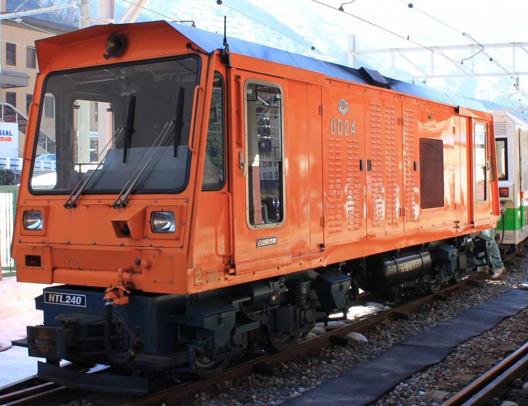 富山 宇奈月温泉 黒部峡谷鉄道トロッコ電車運転体験会 ディーゼル機関車を運転 非売品グッズも 12 26 おんせんニュース