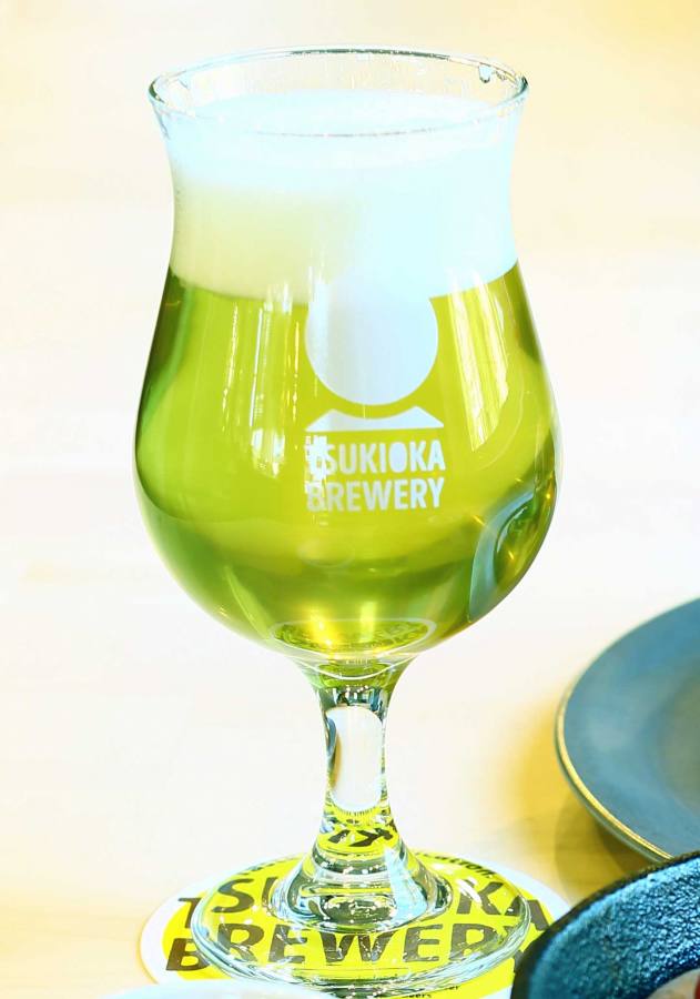 緑色・マスカットの風味のクラフトビールが名物の新潟県新発田市・月岡ブルワリー