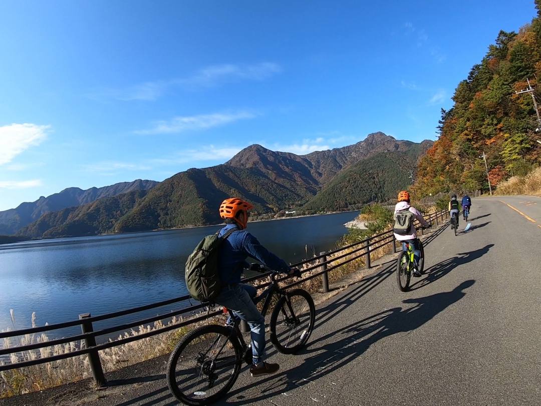 富士河口湖温泉「トレイルハイクス」春ツアー