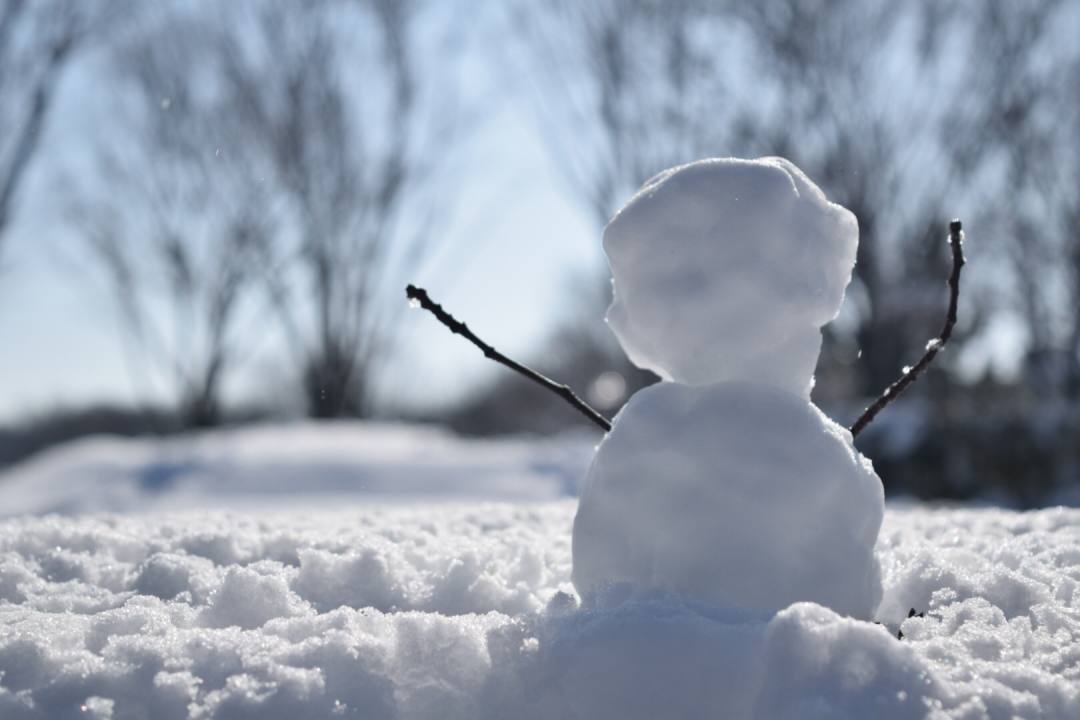 山形 肘折温泉 おおくら雪ものがたり 3 19 冬の終わりを告げる巨大雪だるま おおくら君28世 今年の大きさは おんせんニュース