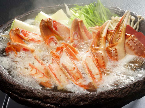 かにを食べる冬の旅　憧れのブランド蟹を温泉で味わおう　ずわいがに