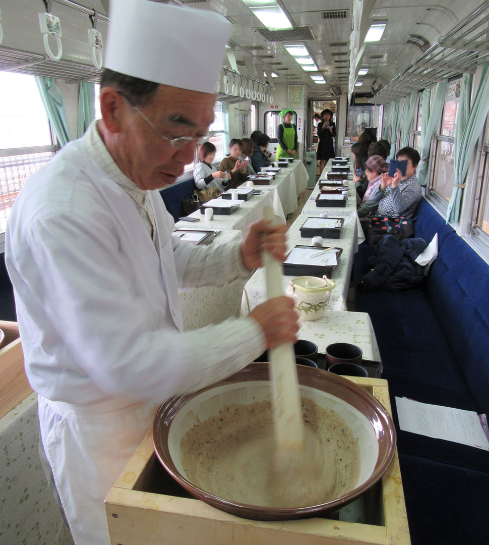 明知鉄道 じねんじょ列車