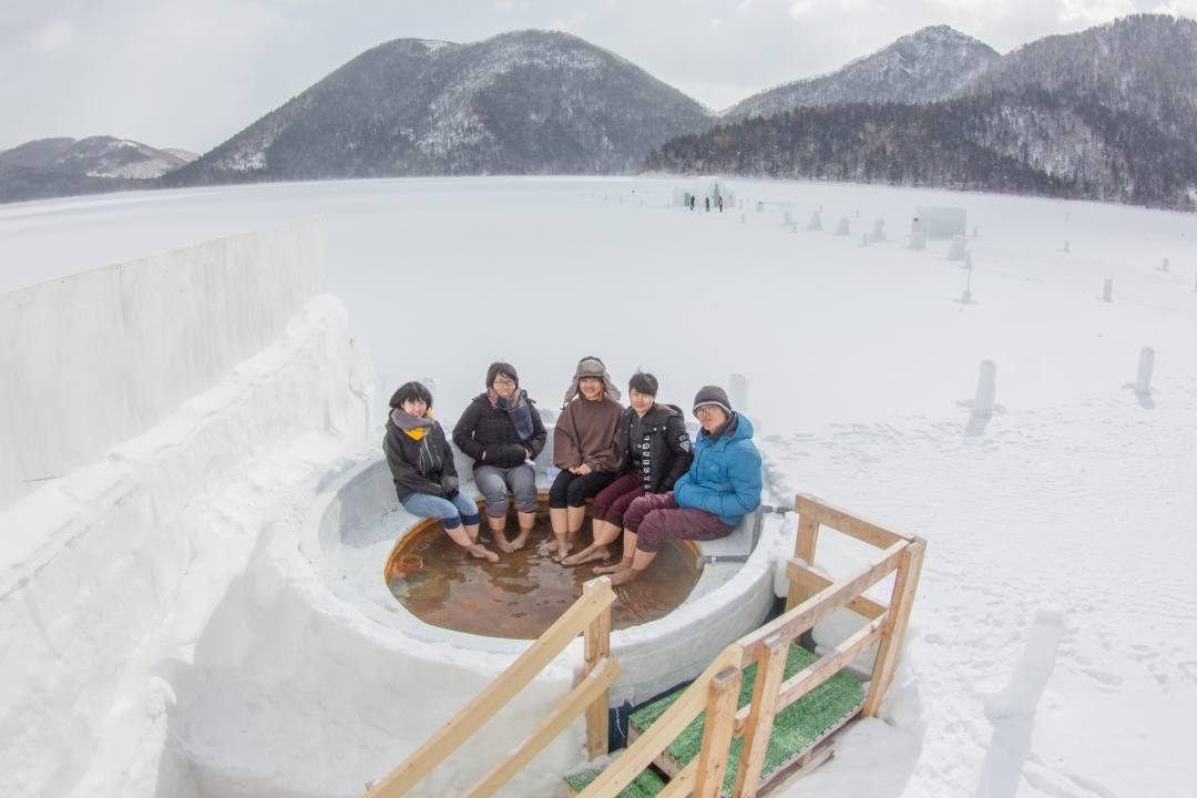 北海道河東郡鹿追町 しかりべつ湖コタン 氷のホテル、氷の露天風呂